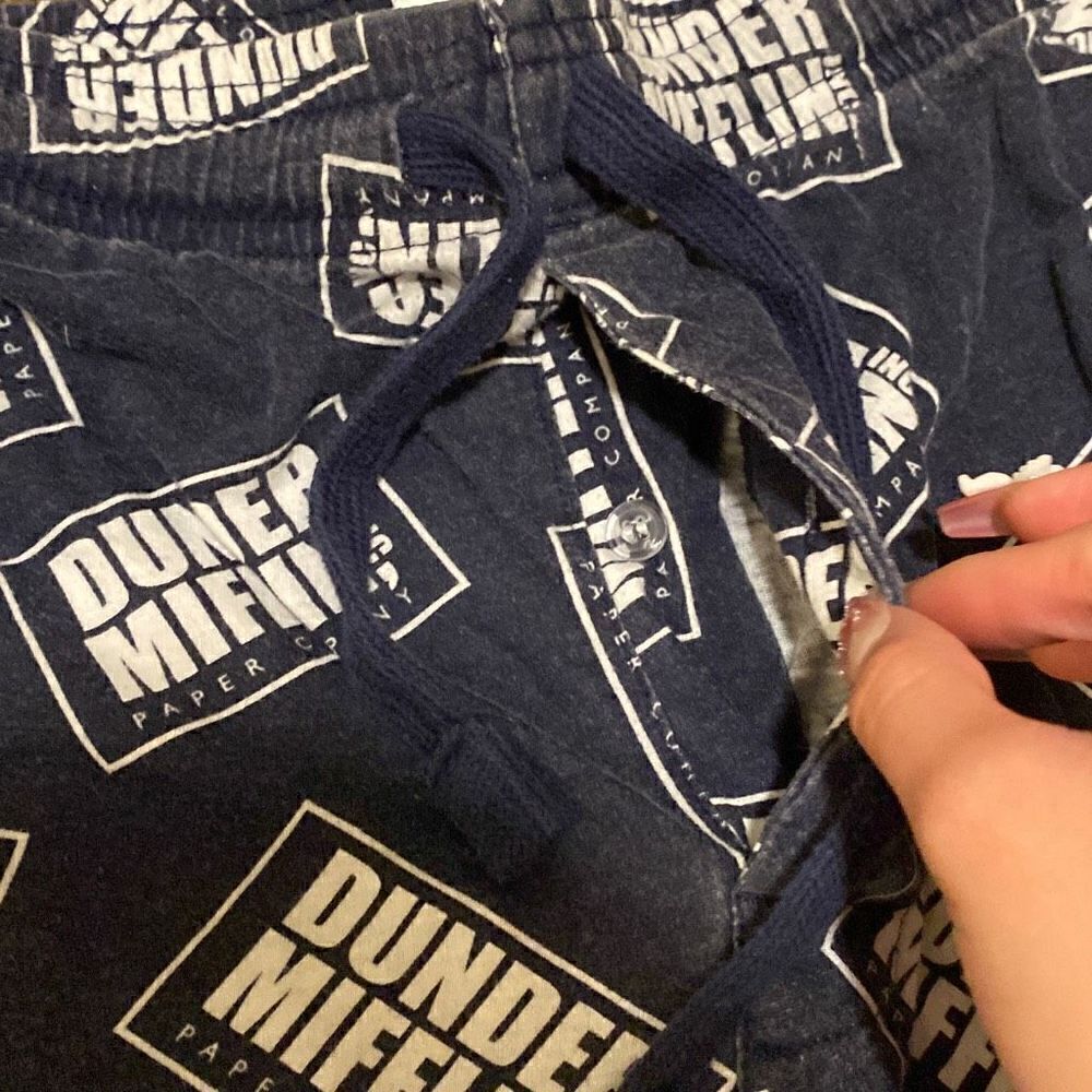 Men’s Dunder mifflin the office pants size small - Picture 3 of 5